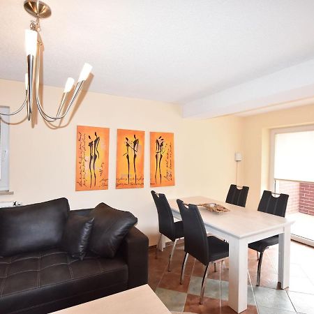 Modern Apartment In Kroepelin With Garden Quarto foto