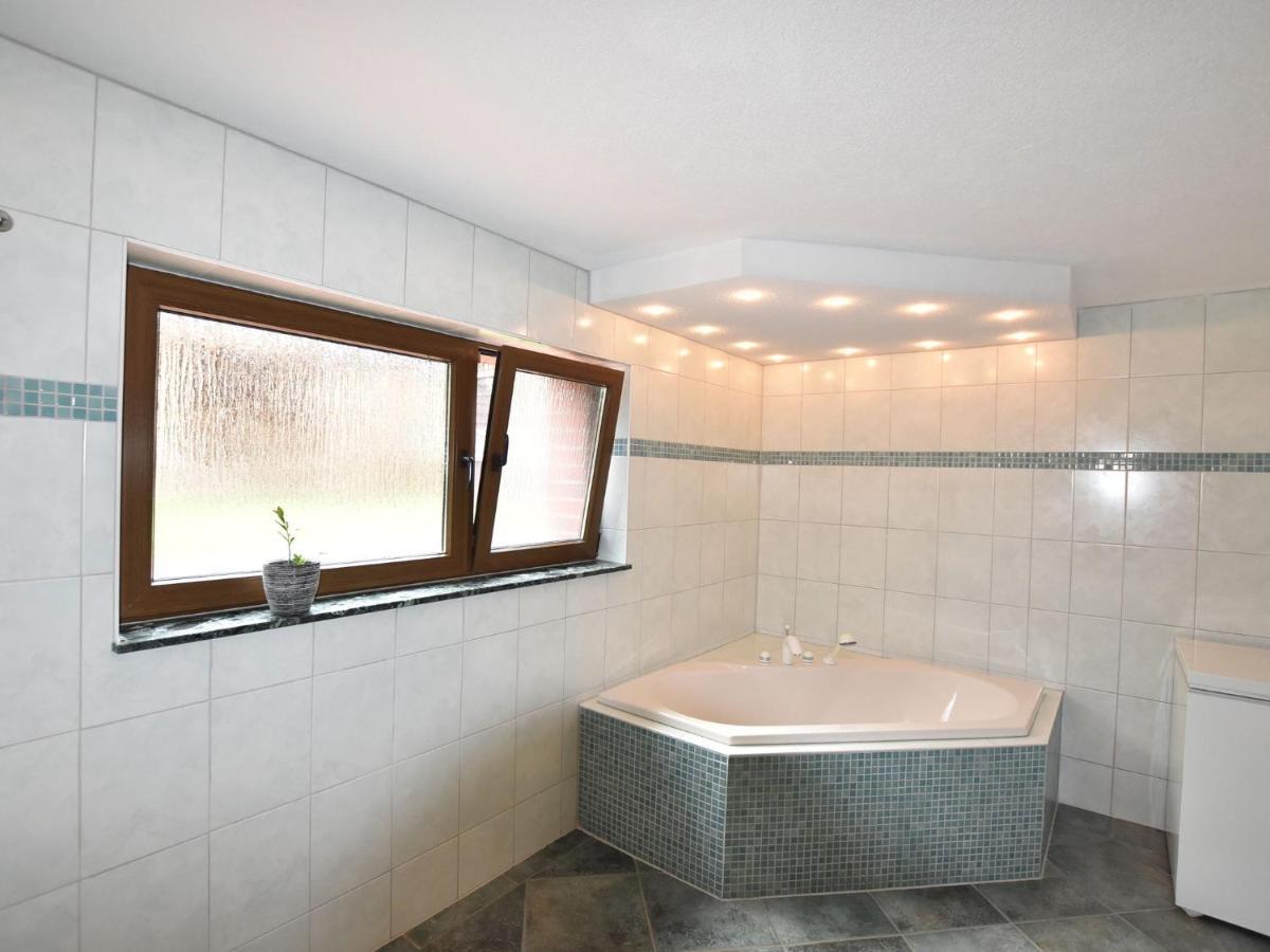 Modern Apartment In Kroepelin With Garden Quarto foto